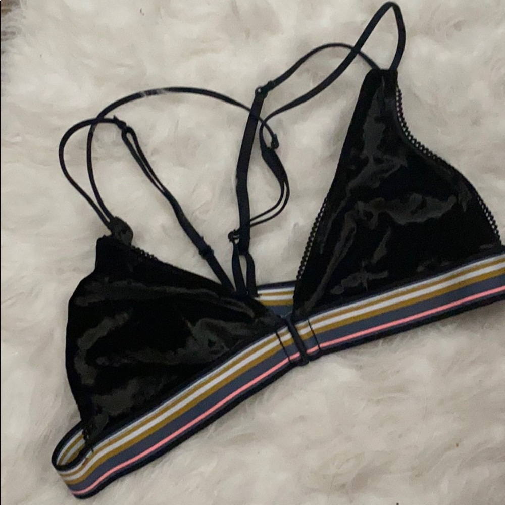 VS Velvet Bralette